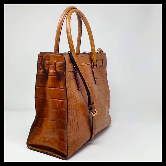 ❌SOLD❌ Dillon Large Embossed Croc NS Tote - Picture 3 of 12